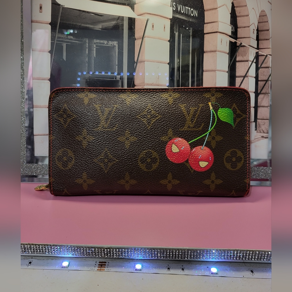 ♡ Louis vuitton Cherry Zippy Wallet ♡